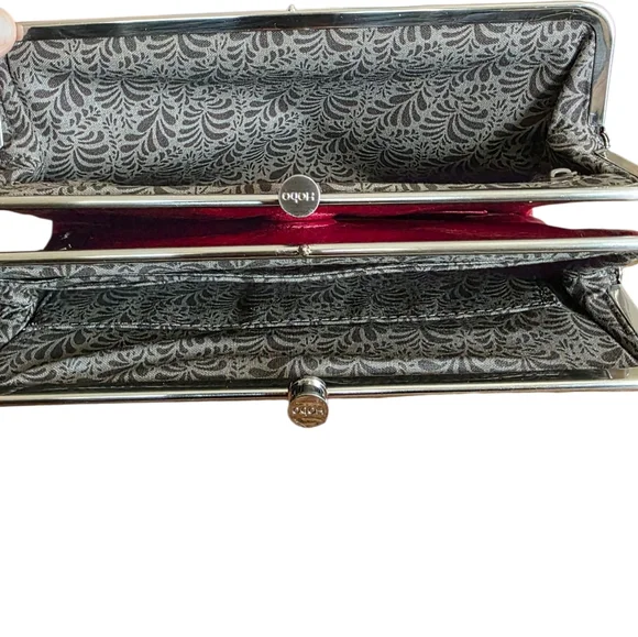 Hobo Lauren Leather Wallet Clutch Cardinal Red Retail $138 - Picture 4 of 12